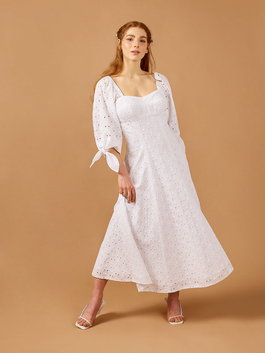 The designer's photo of a finished Lilas Dress.