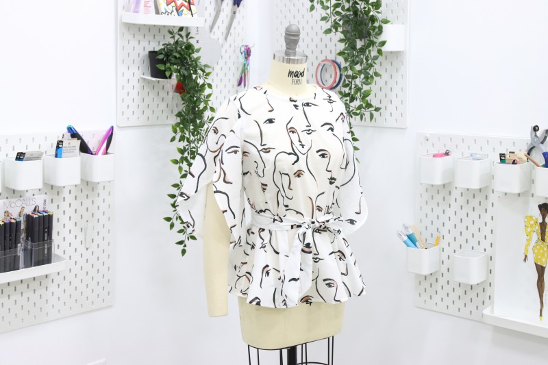 The designer's photo of a finished Karri Top.