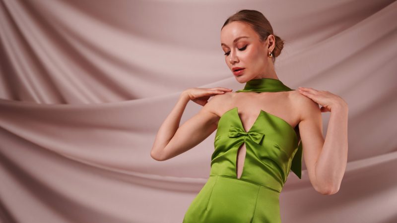 A photo of a finished Verona Sheath Gown.