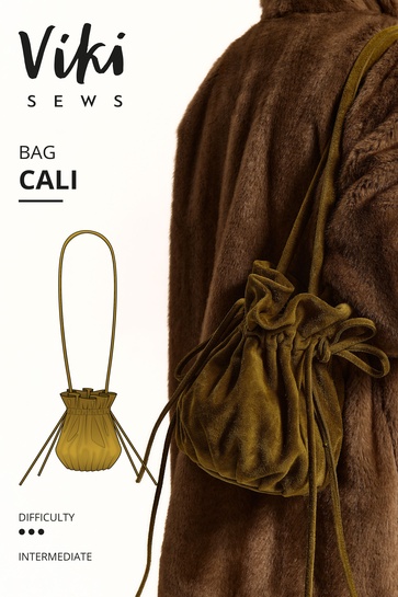 A photo of a finished Cali Bag.